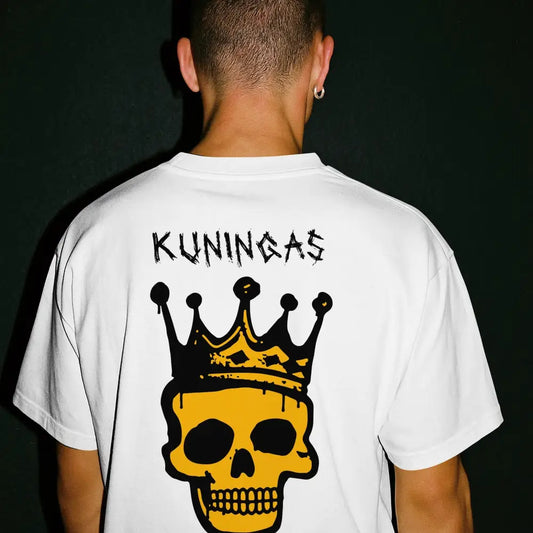 Valkoinen T-paita keltainen kruunupäinen kallo kuva selässä Kuningas T-paita