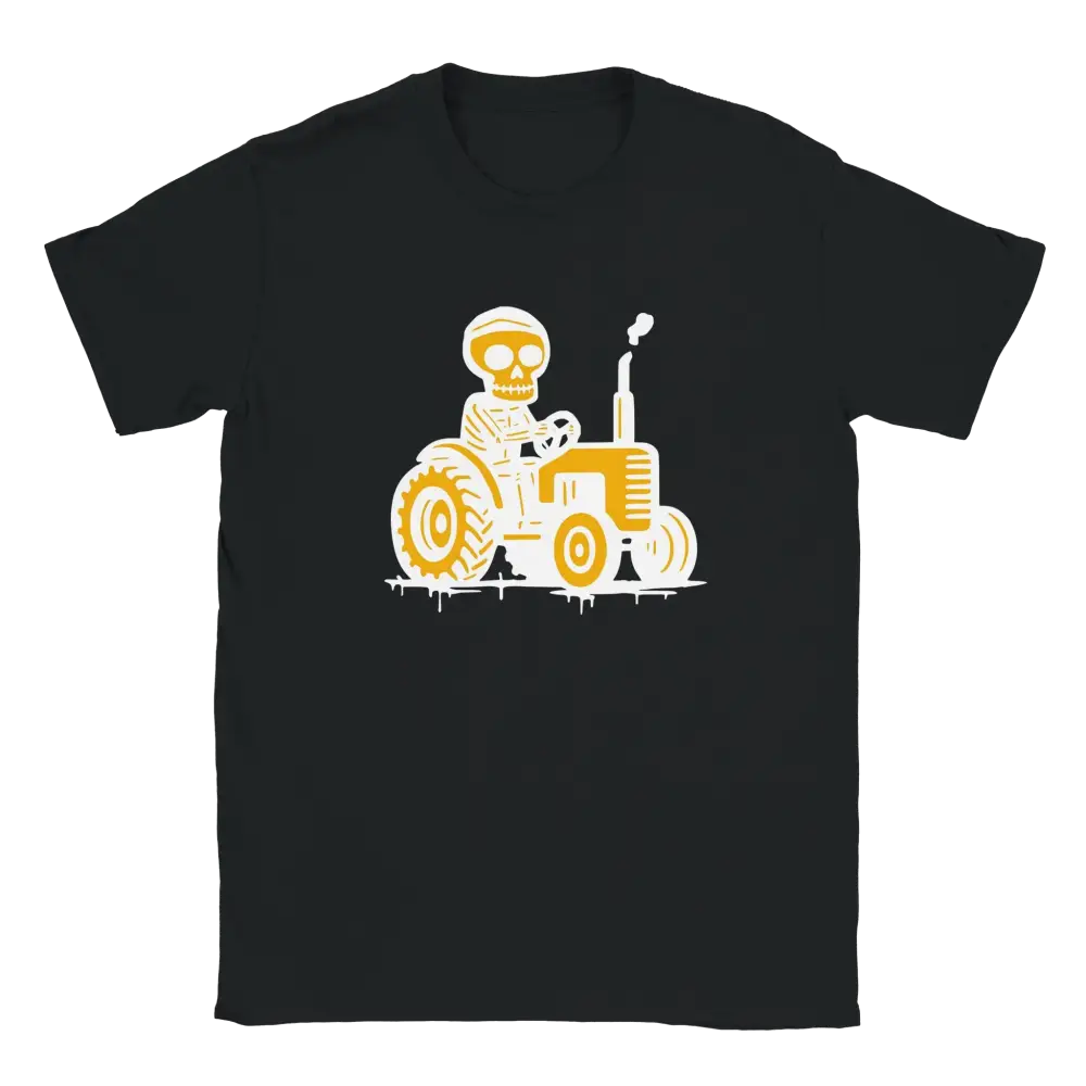 Musta T-paita Maajussi Skeleton ajamassa traktorilla graafisella designilla