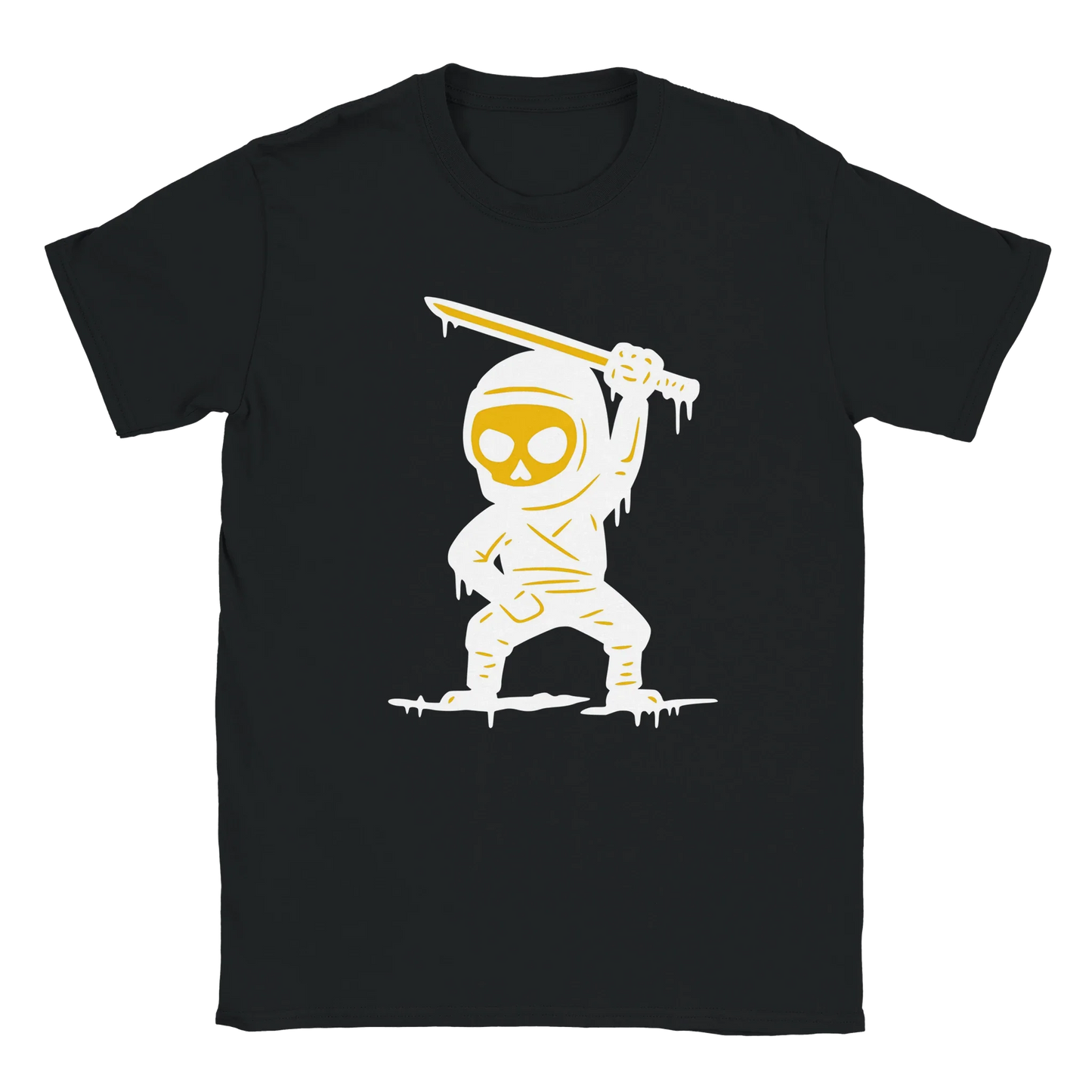 Musta T-paita valkoisella ja kullalla varustetulla Ninja Skeleton -grafiikalla