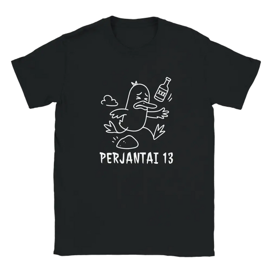 Musta T-paita Perjantai 13 kuvituksella ankkuri, pullo ja teksti