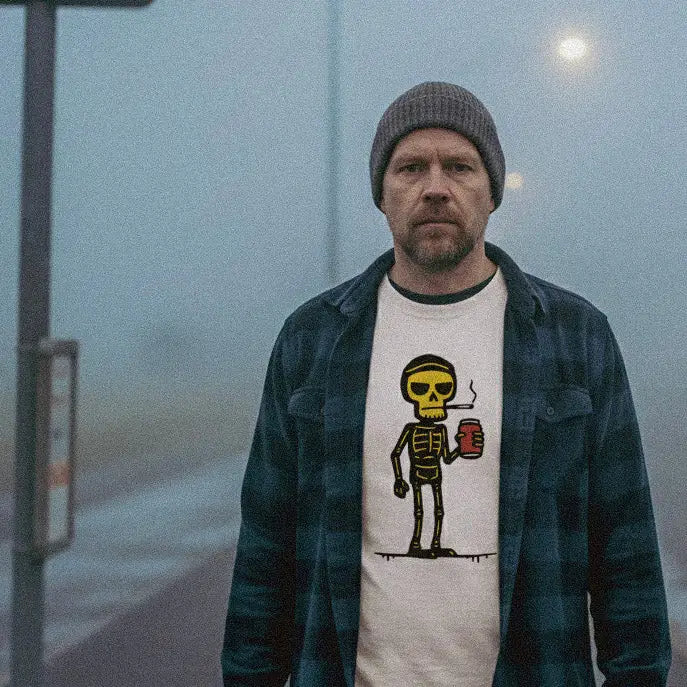 Huumoripaidat miehille – hauskat miesten t-paidat luuranko-printillä | Miestenpaidat.fi