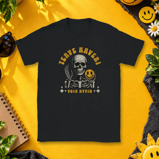 T-shirt featuring a skeleton holding a smiley face beside the Finnish words Terve kaveri, voin hyvin.
