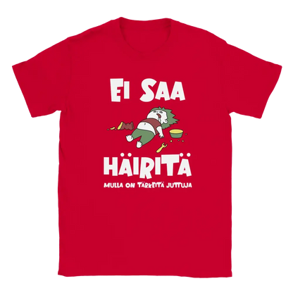 T-shirt featuring a reclining character beside Finnish wording asking not to be disturbed.