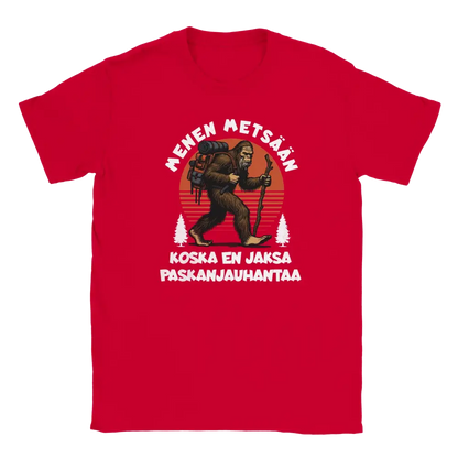 T-shirt featuring a gorilla hiker with a backpack and stick beside the Finnish words Menen mets��n.