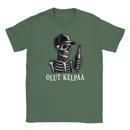Green T-shirt featuring a skull wearing a cap and holding a bottle beside the Finnish words Olut kelpaa.