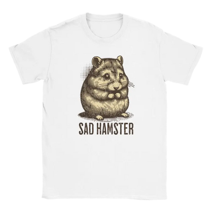 T-paita, jonka printissä pyöreä surullisen näköinen hamsteri ja Sad Hamster -teksti.