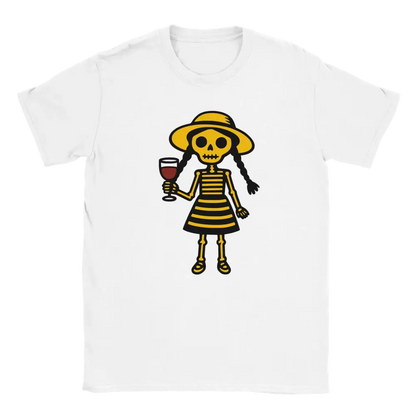 Valkoinen naisten T-paita, jossa sarjakuvahahmo luurangon tyttö ja viinilasi